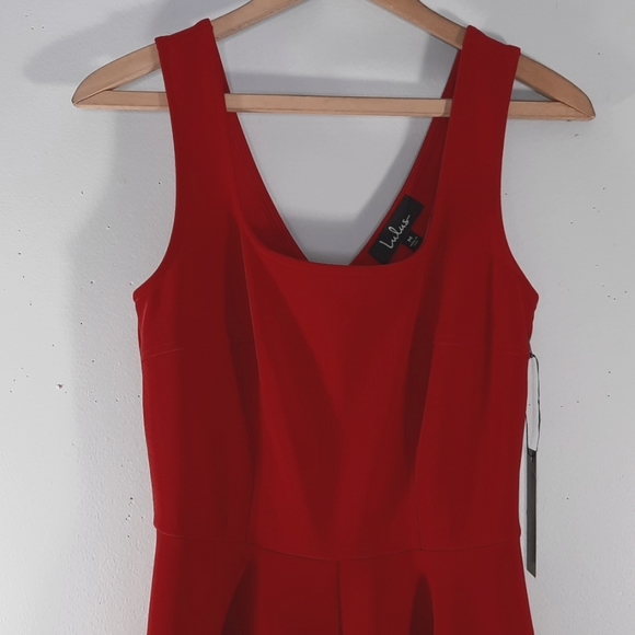 - NWT LULUS RED DRESS SZ M - Picture 2 of 10
